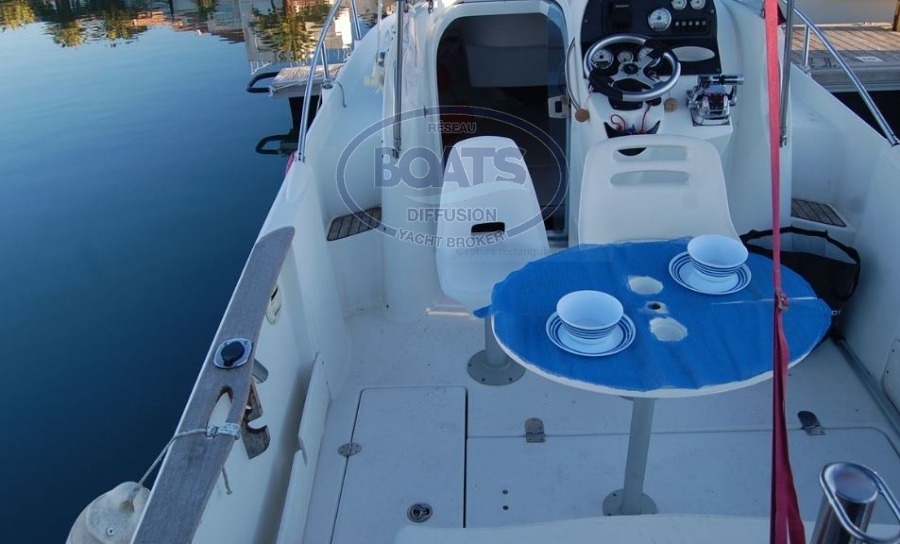 slider 1 Beneteau Flyer 750